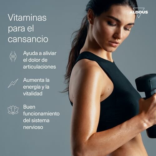 Mujer ejercitándose con pesas y texto sobre beneficios de vitaminas.